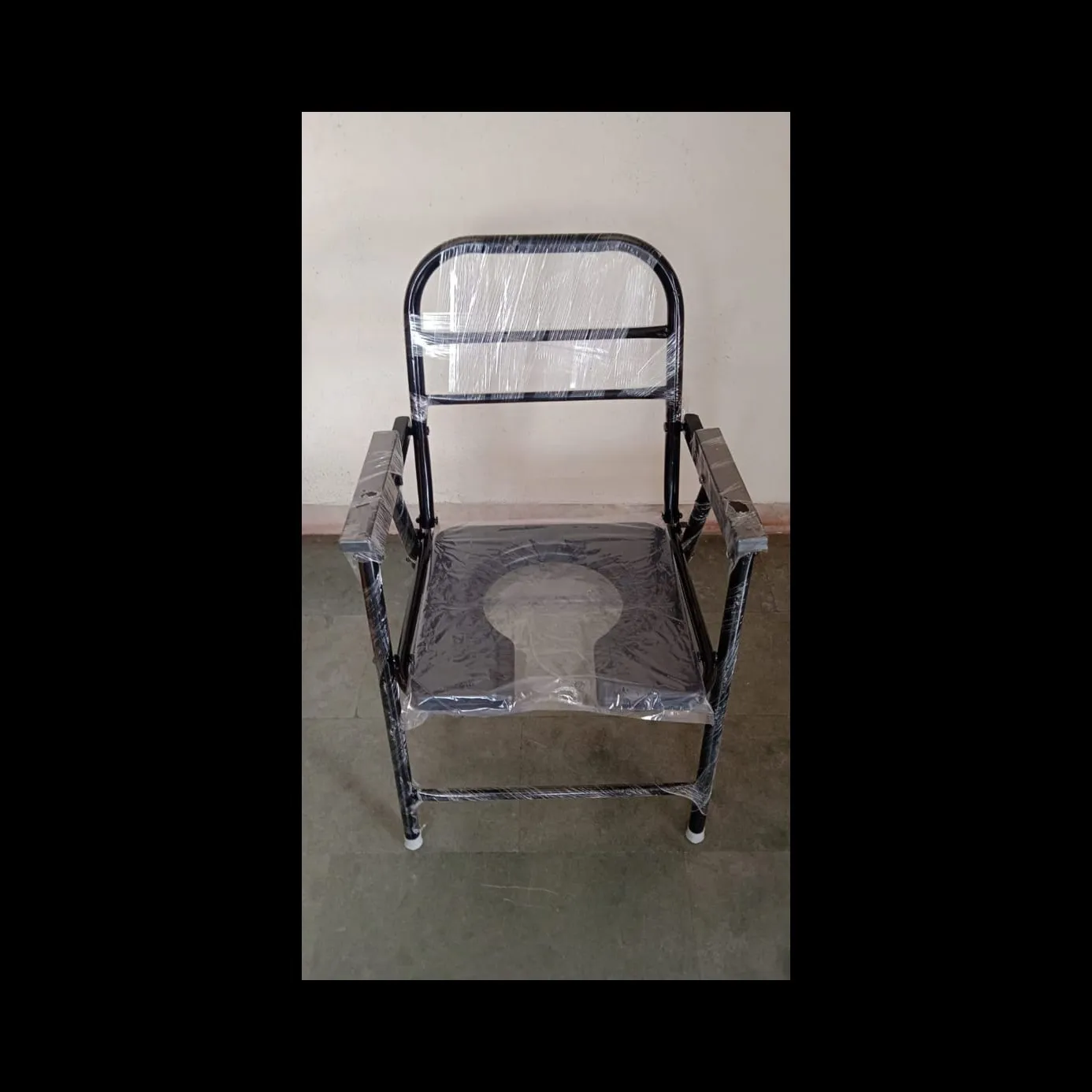 Commode Chair in Nagpur – Garg Life Care
