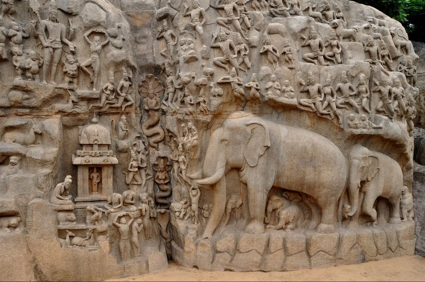 Visit Places in South India
Mahabalipuram
Mahabalipuram Tourism
Famous for its intricately carve...