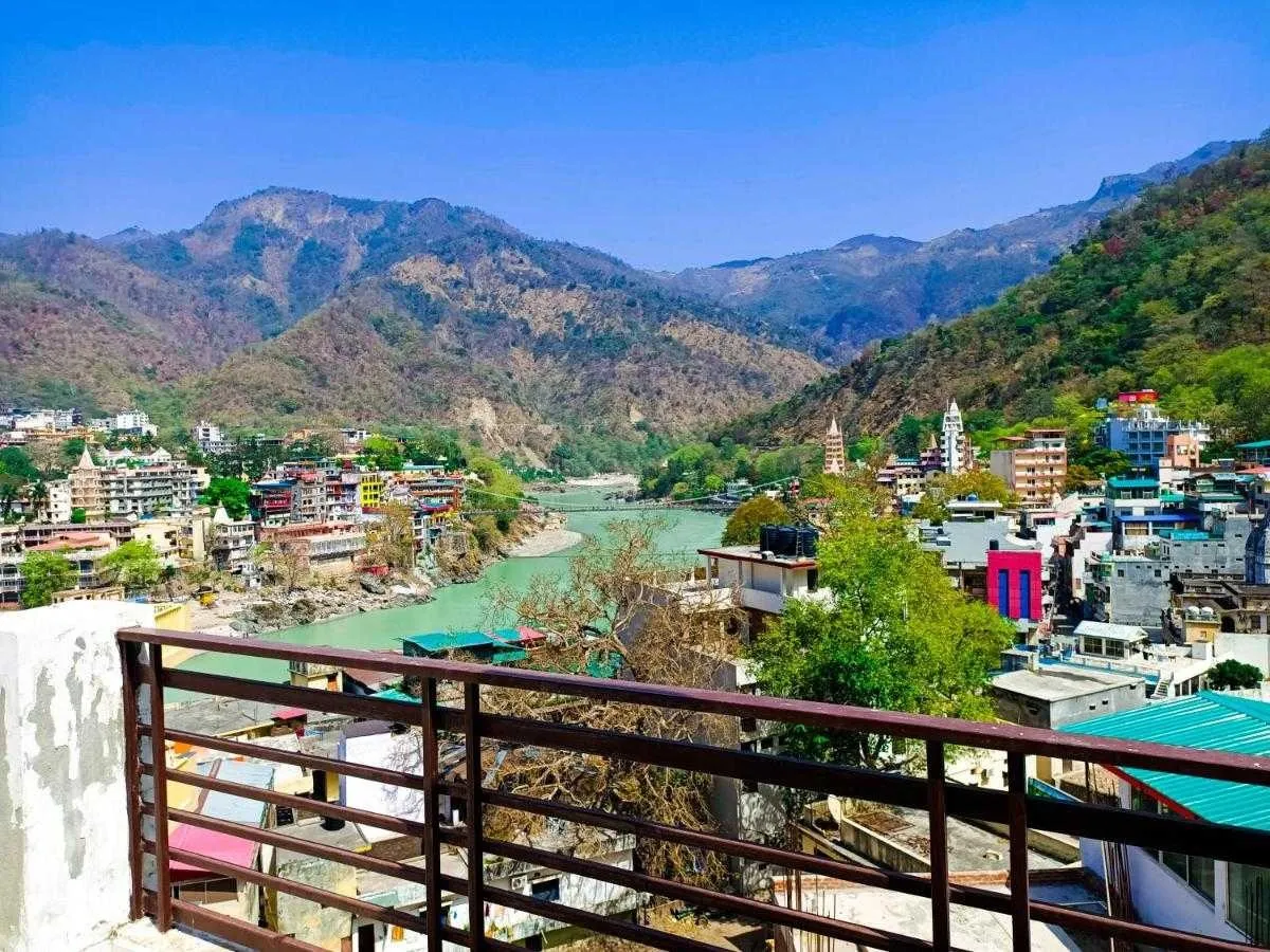 Places To Visit Near Rishikesh
Shree Neelkanth Mahadev Temple
Neelkantha Mahadeva Temple, Rishikes...