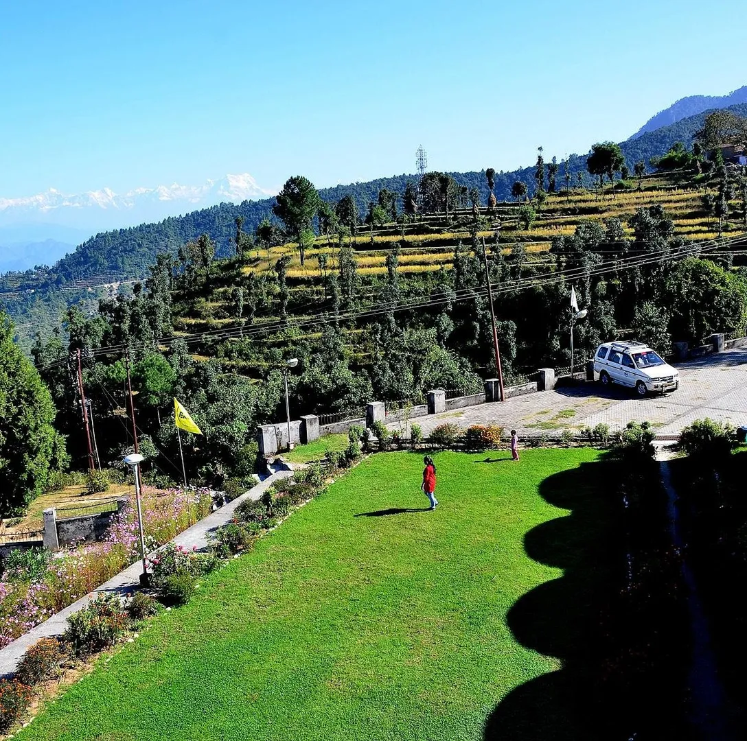 Places To Visit Near Rishikesh
Khirsu
Khirsu, Pauri Garhwal Overview
Khirsu is a sleepy and peace...