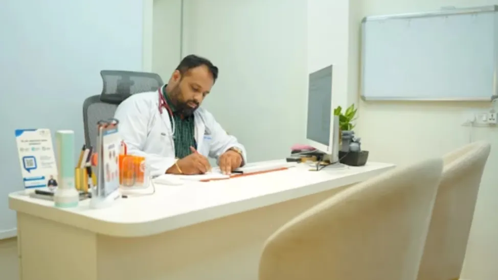 Best MD Medicine Doctor in Vishrantwadi, Pune