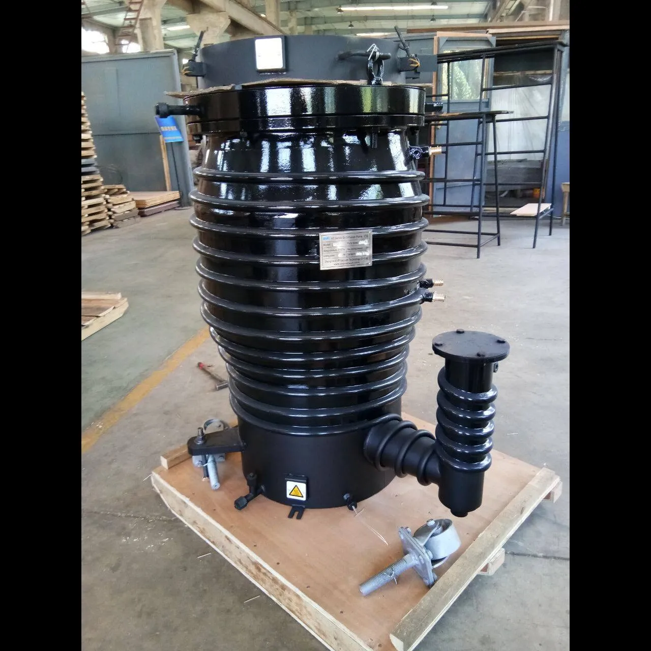 we are leading manufacturers, supplier and exporter of VACUUM PUMPS vacuum chamber Roots Vacuum Pump...