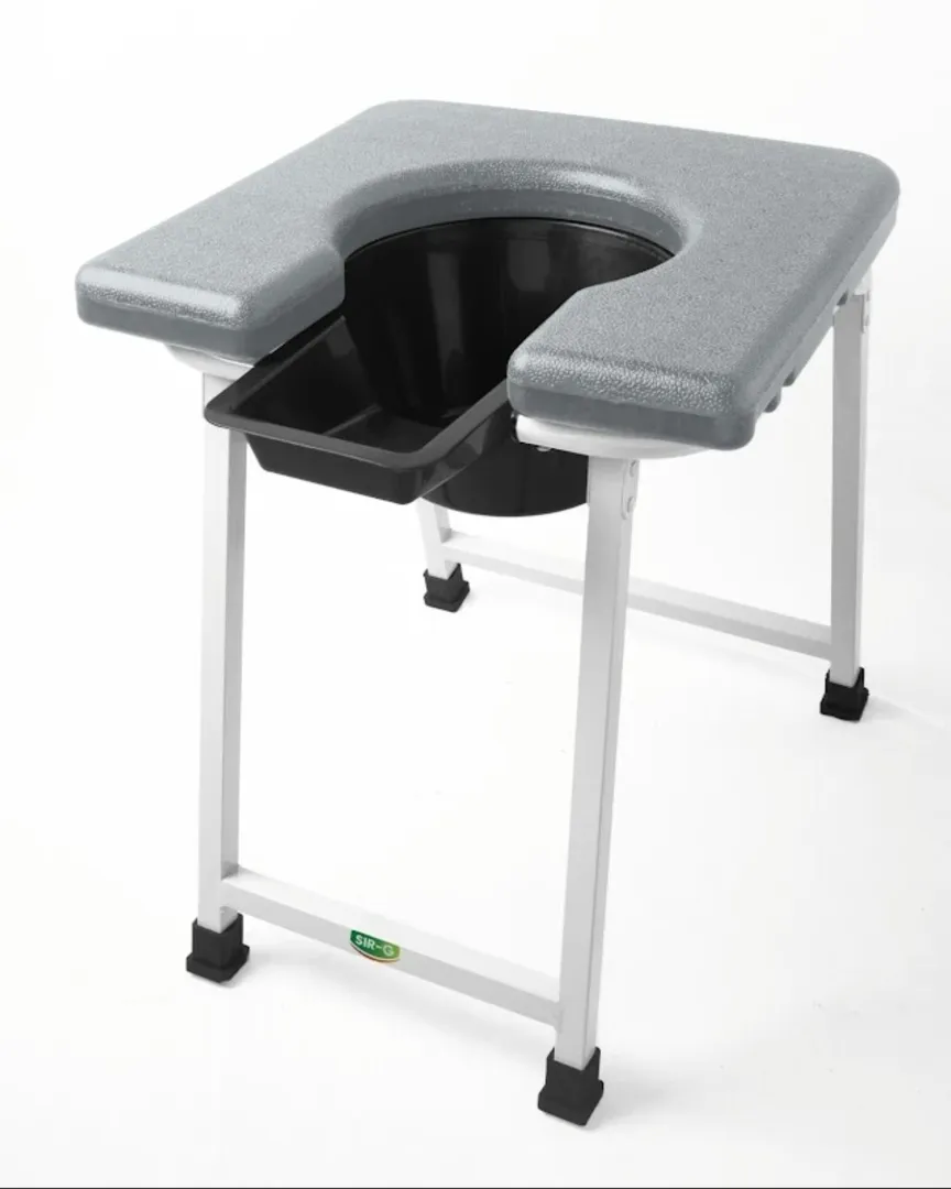 Commode Stool Available Resanble Rate in Thane West and East