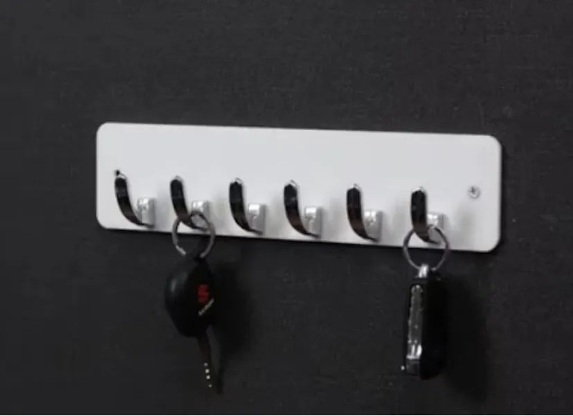Acrylic Key Stand Stud in Gujarat