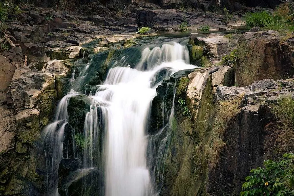 Tourist places in Madhya Pradesh
Mohadi Falls
Mohadi Falls, Indore Overview
The breathtaking sigh...