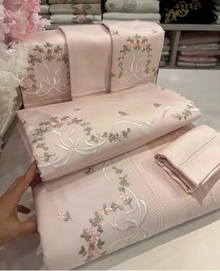 PREMIUM QUALITY BEDSHEET SHOWROOM IN NAGPUR - PALAK FURNISHING