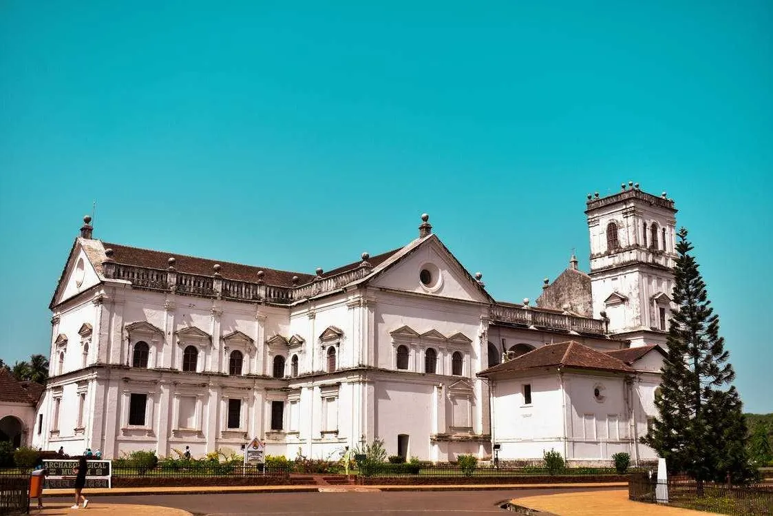 Places To Visit In Goa
Se Cathedral
Se Cathedral, Goa Overview
Se Cathedral, or Sé Catedral de Sa...
