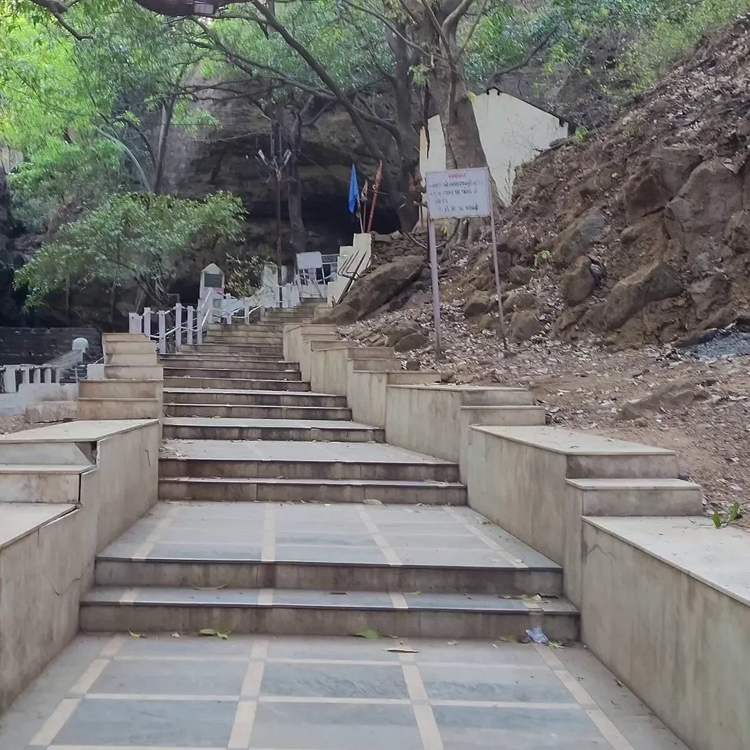 Places To Visit In Pachmarhi
Bade Mahadev
Bade Mahadev, Pachmarhi Overview
In the lap of the rugg...
