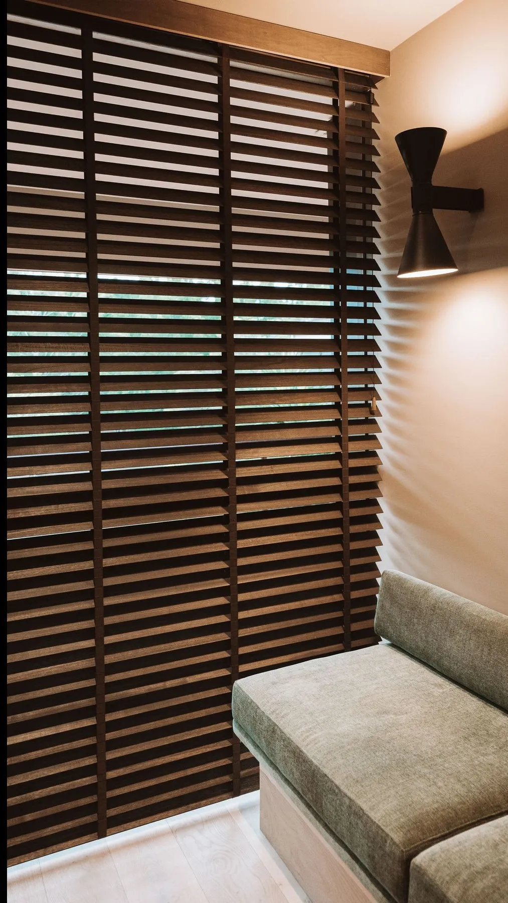 WOODEN BLIND SHOWROOM IN NAGPUR - PALAK FURNISHING