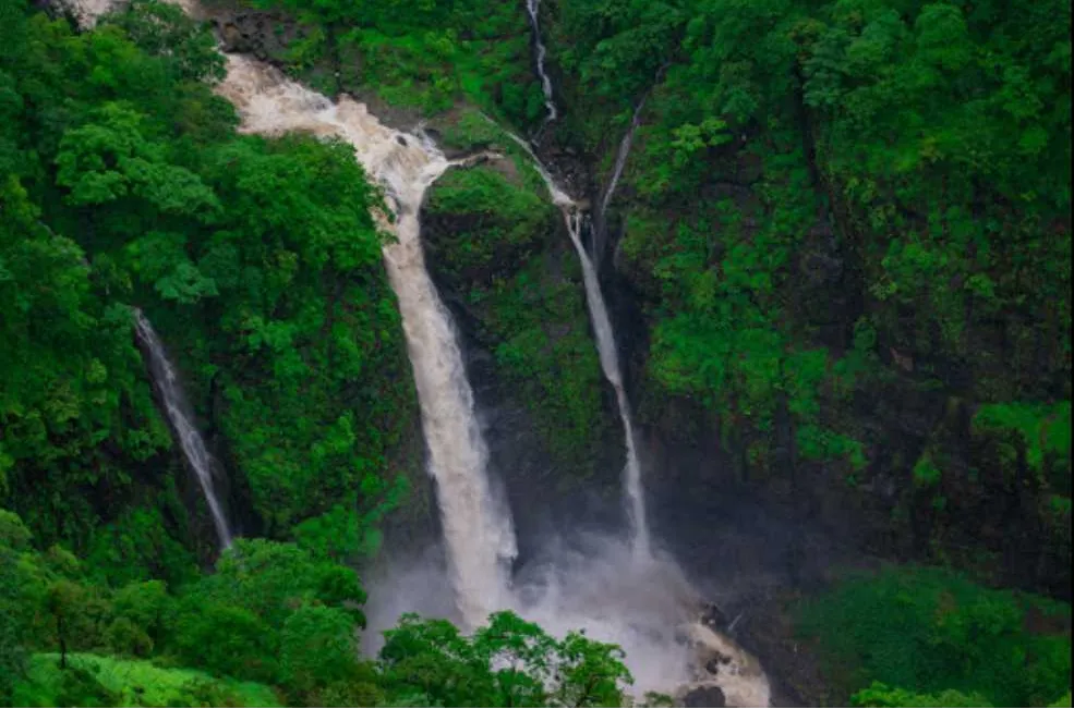 Places To Visit In Lonavala
Lonavala Lake
Lonavala Lake, Lonavala Overview
Lonavala Lake is locat...