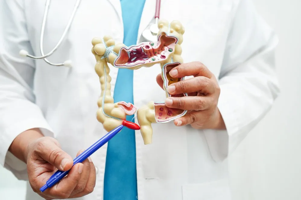 Hernia Repair Surgeon in Chinchpokli – Recognizing the Signs of Hernia Early