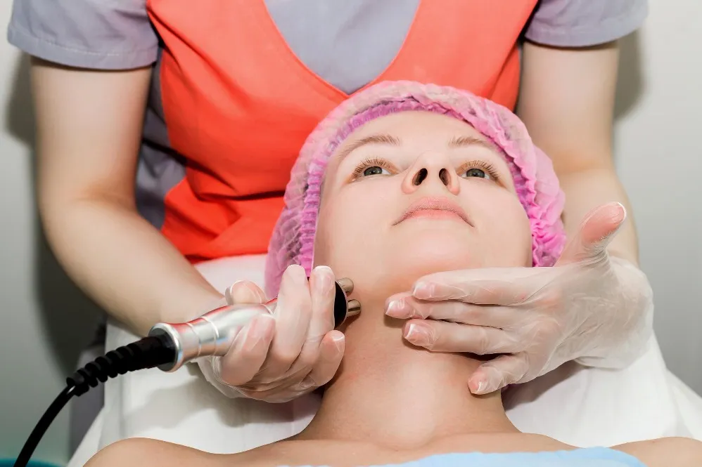 Non-Surgical Skin Tightening Treatments: Understanding Modern Options for Firmer Skin