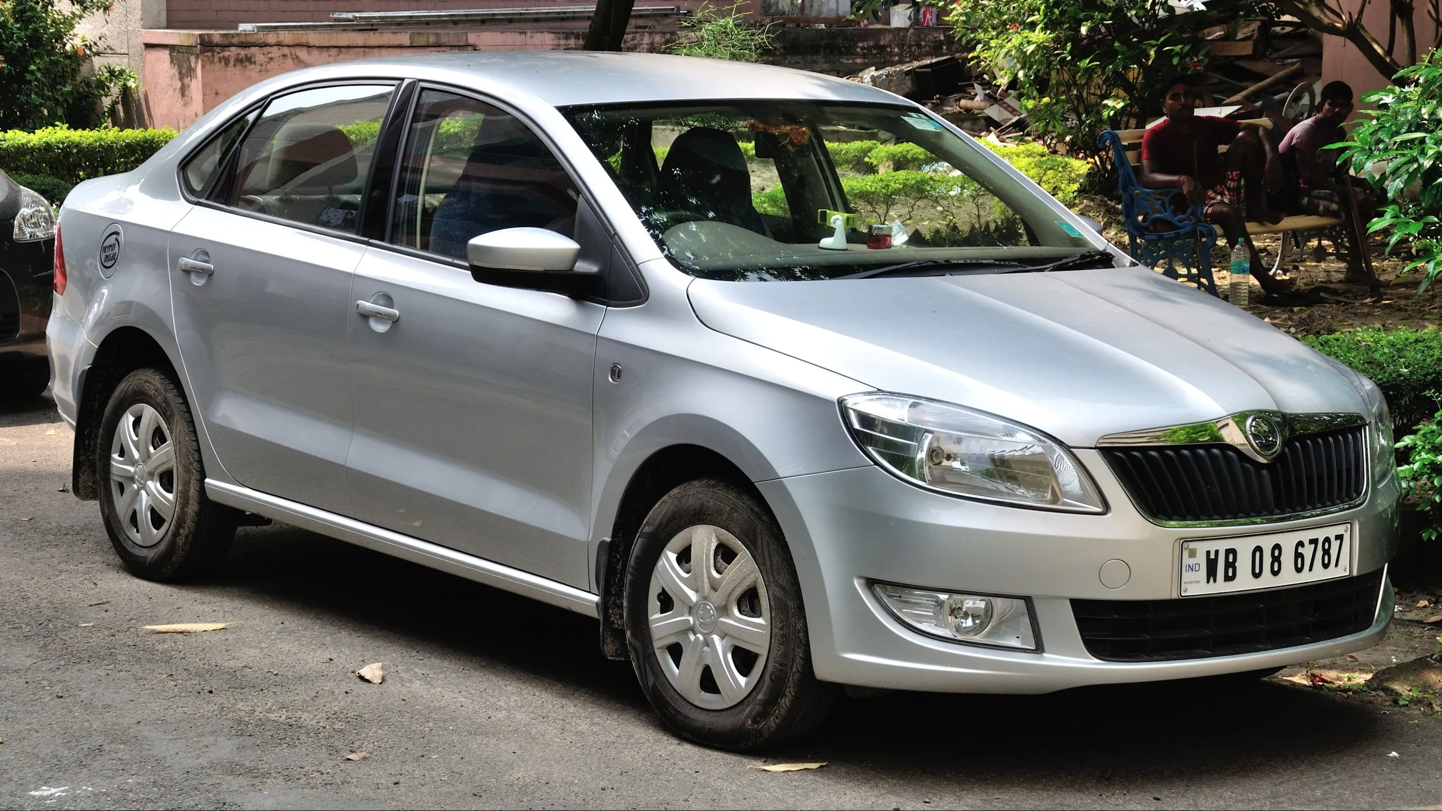 LUXURY QUALITY SUNFILM,ACCESSORIES,PPF,COATING FOR SKODA RAPID AT COIMBATORE PROTINT