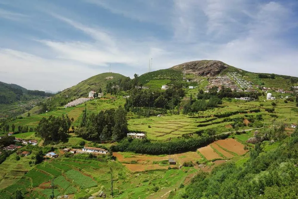 Tourist places in Tamil Nadu
Coonoor
Coonoor Tourism
One of the three beautiful Nilgiri hill stat...