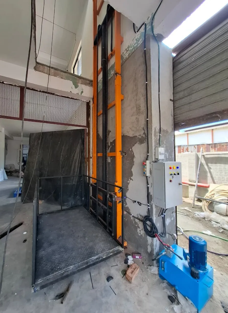 Industrial Goods Lift