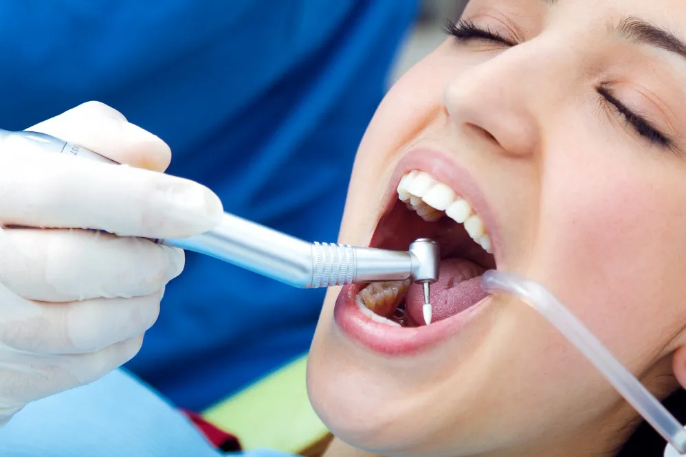Advanced Root Canal Treatment and Crown Placement: What Patients Should Expect