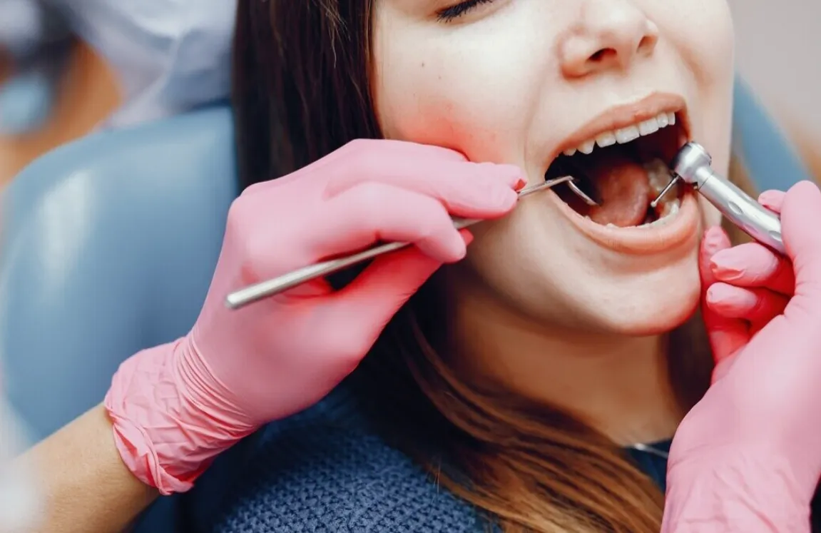 How to Choose the Right Dental Clinic in Pune for Long-Term Oral Health
