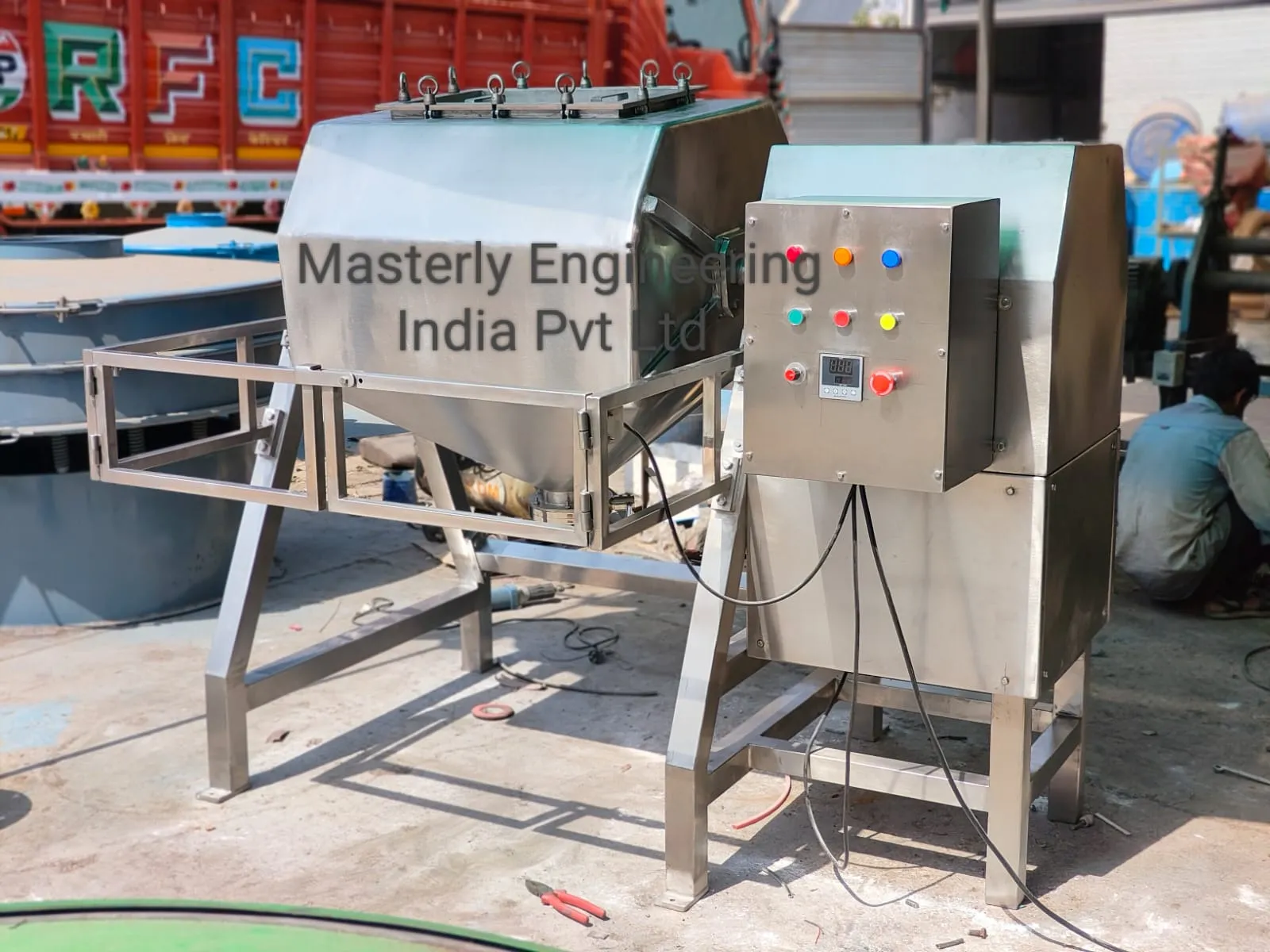 Recently Dispatched | 1 KL Octagonal Blender to a Pharma Company in Baddi