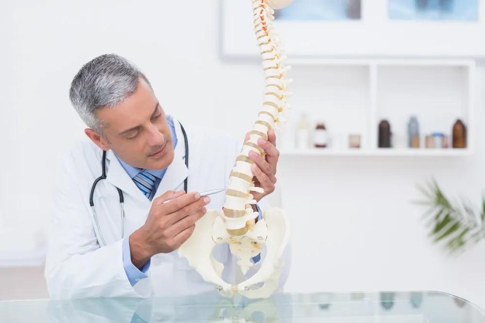 Spine Specialist Orthopedic Doctor in Nagpur – Common Causes of Back Pain and When to Seek Medical A