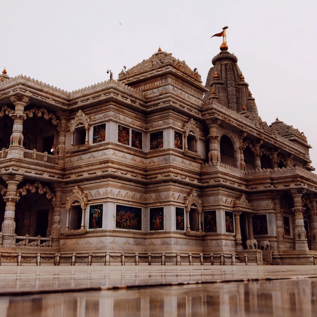 Tourist places in Uttar Pradesh
Mathura
Mathura Tourism
One of Hinduism's seven sacred cities, M...