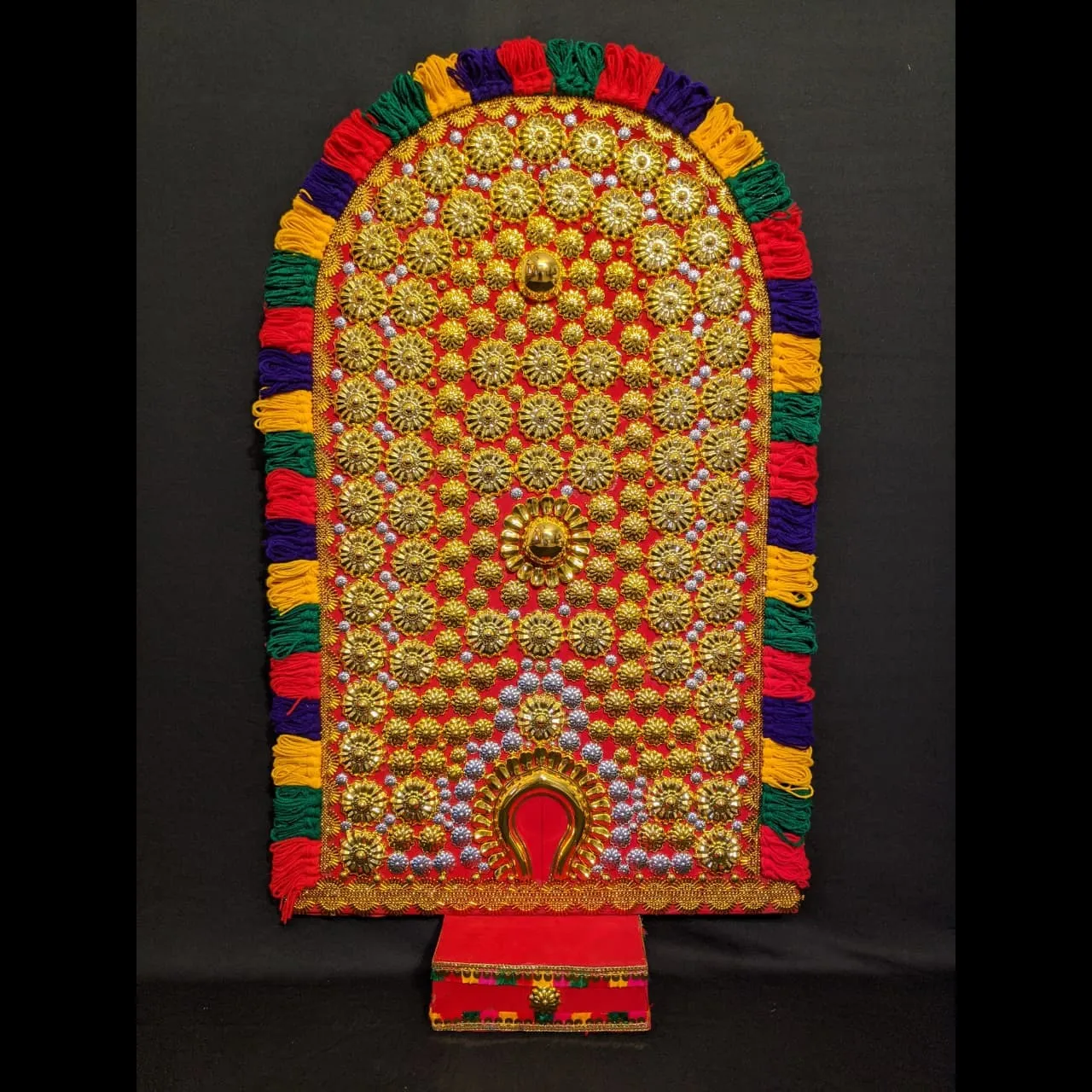 Thidambu – A Meaningful Traditional Gift
Gift a symbol of Kerala's timeless artistic tradition and m...