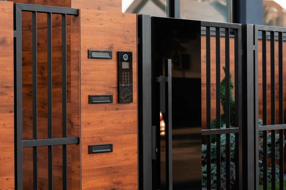 How Swing Gate Automation Improves Security and Convenience for Different Types of Properties