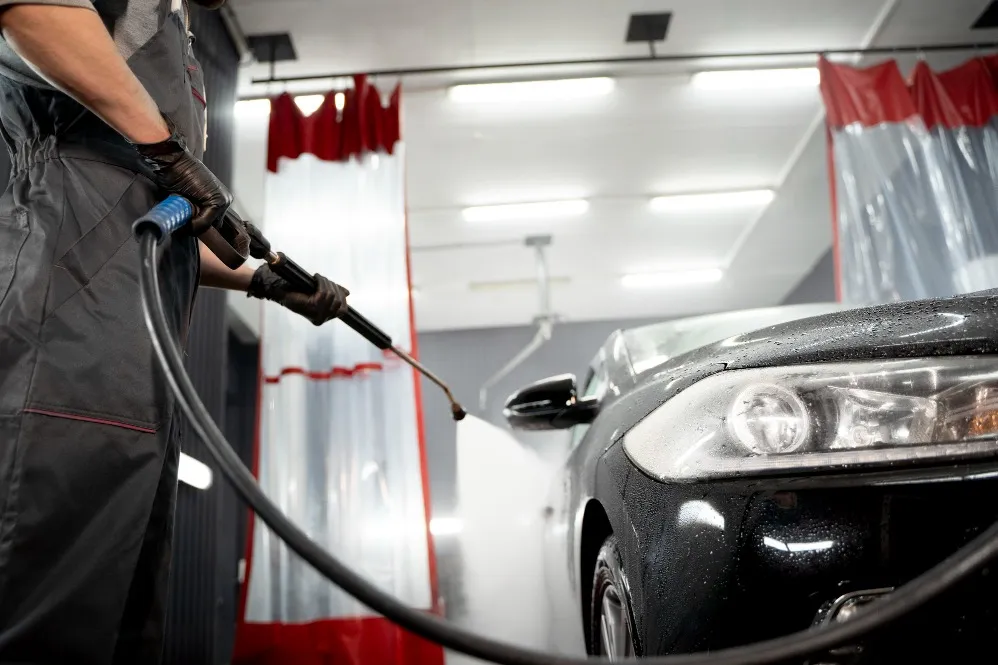 Car Detailing Franchise: What Entrepreneurs Should Evaluate Before Entering the Auto Care Industry