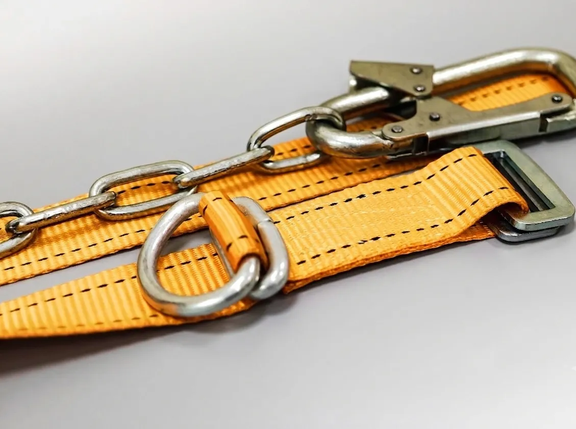 Choosing the Right Lifting Belts for Safe Industrial Material Handling