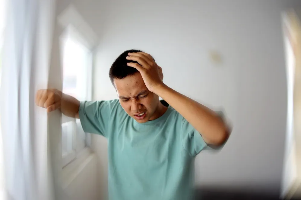 When Should You See a Neurologist for Giddiness? Warning Signs You Shouldn't Ignore