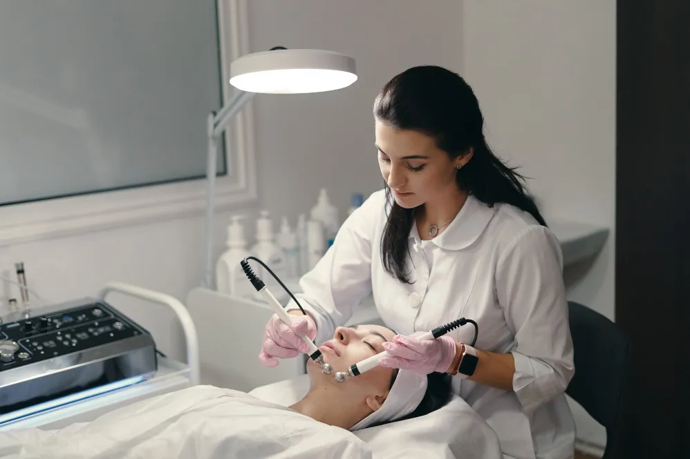 What to Expect During Your First Visit to a Skin Clinic in Nashik
