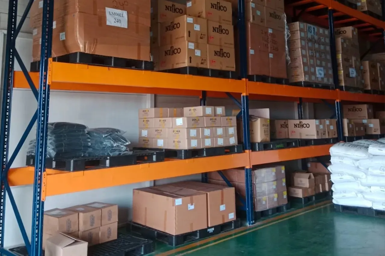 HEAVY DUTY MATERIAL STORAGE RACK