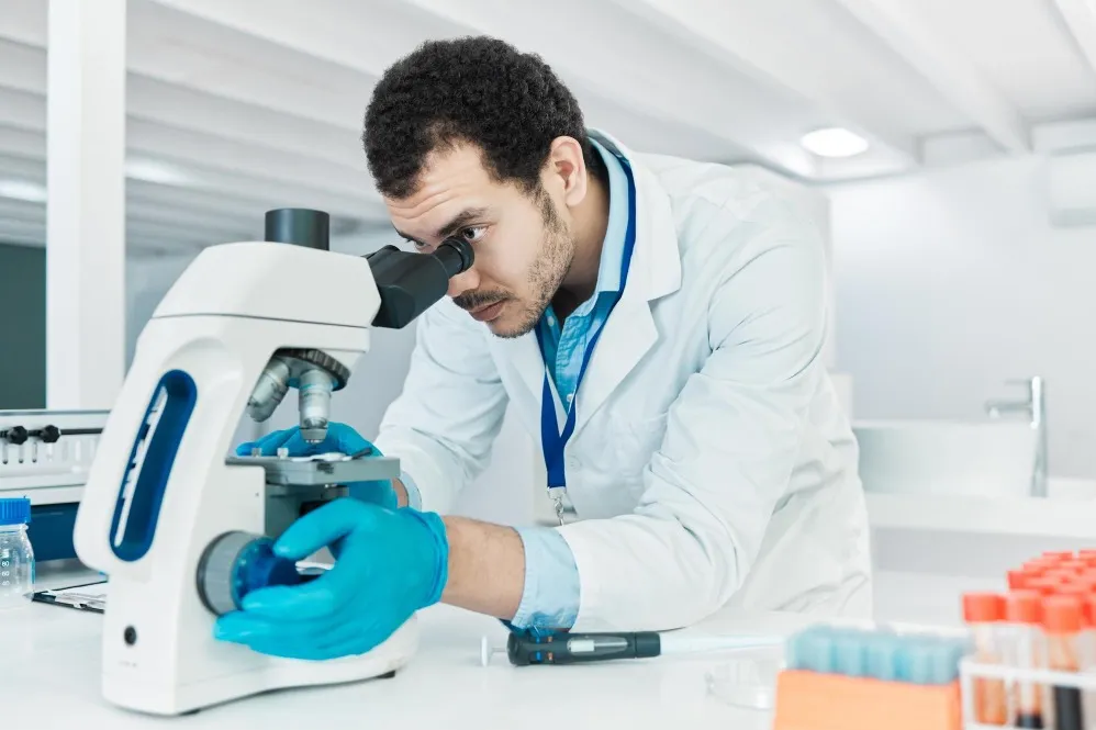Reliable Pathology Services in Mahavir Enclave: Why Testing Quality Matters