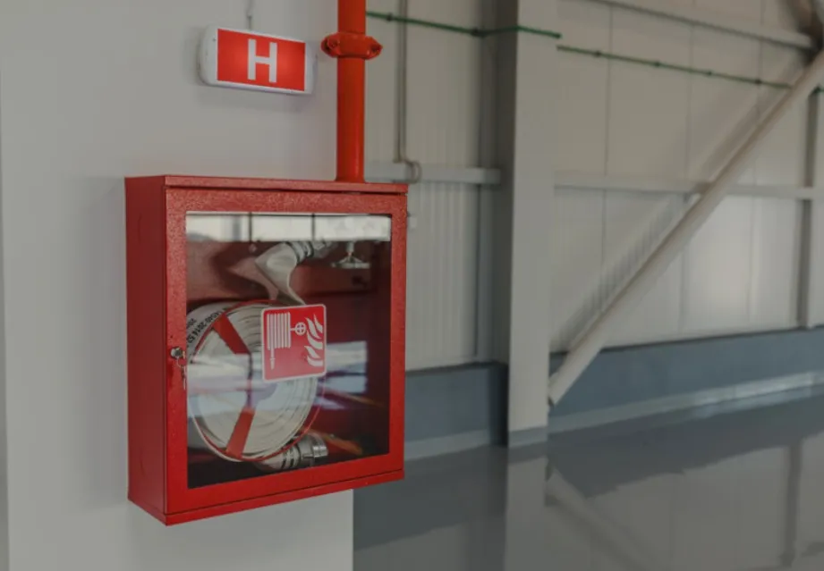 How to Select a Reliable Fire Hose Cabinet Manufacturer for Commercial and Industrial Buildings