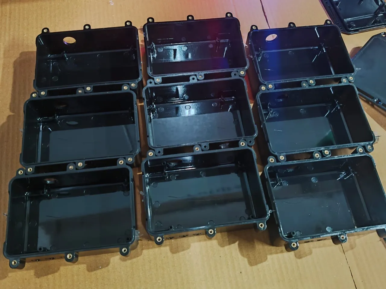 High-Quality Plastic Enclosure Boxes for Electrical & Industrial Applications in Delhi NCR.