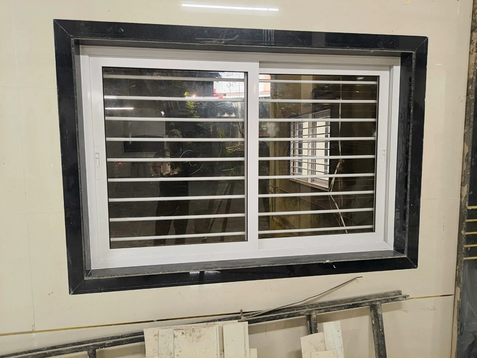 Aluminium Sliding Doors in Akota