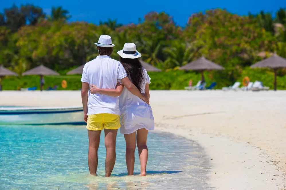 Honeymoon Packages from Pune: How Couples Can Choose the Right Trip