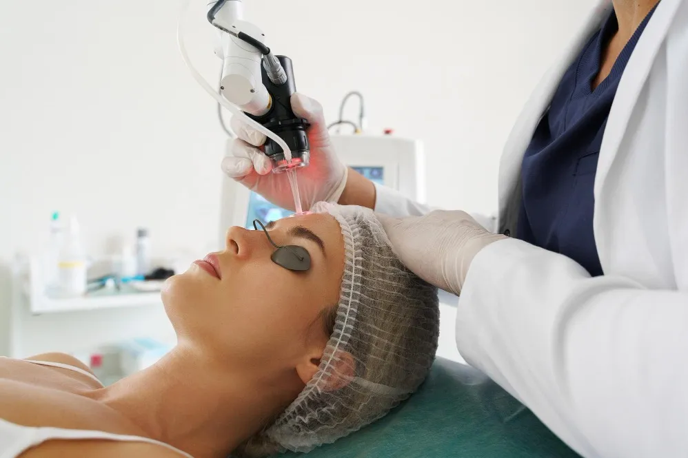 How a Laser Skin Treatment Clinic in Aundh Approaches Different Skin Concerns