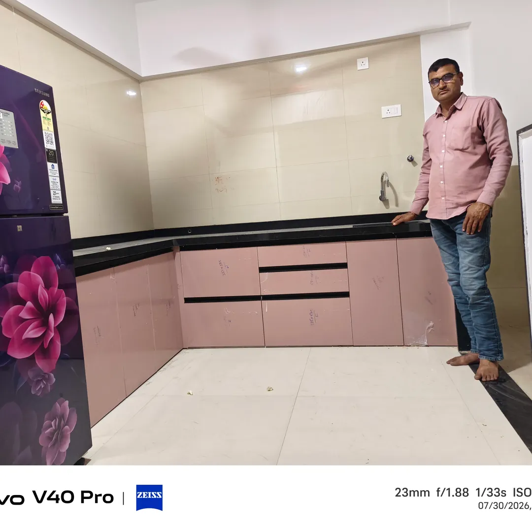 ✨ Another Happy Customer! ✨
We just installed this beautiful Pink Modular Kitchen in Pune.
Smart st