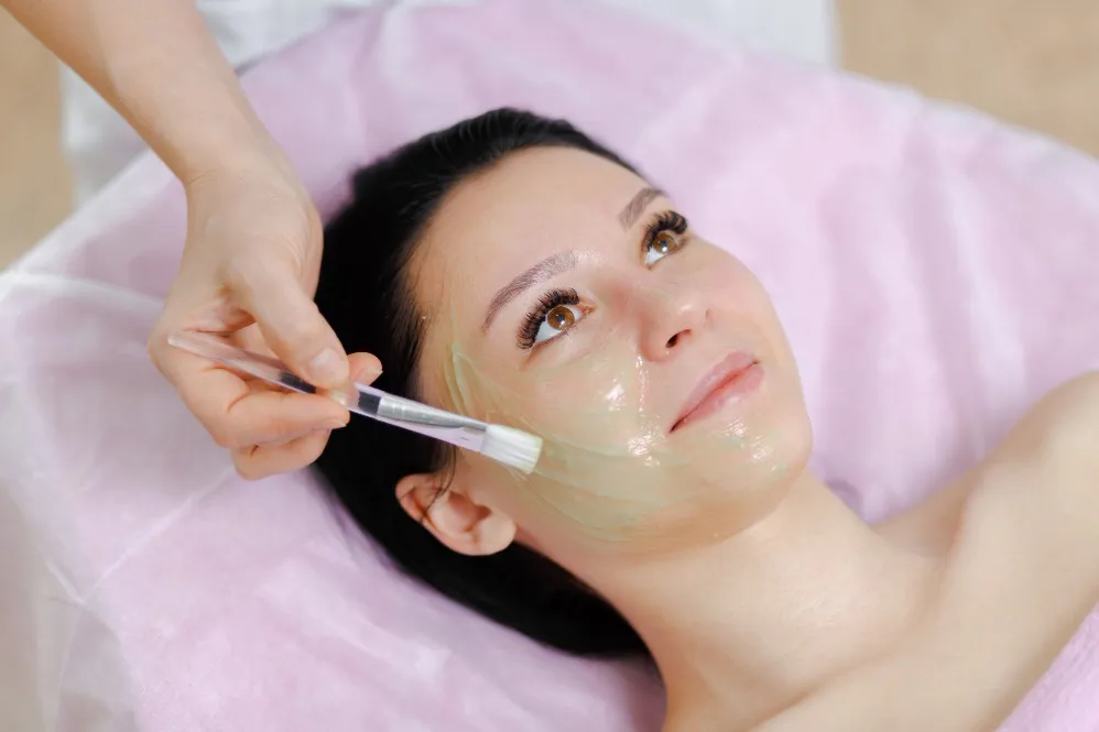 What to Know Before Choosing a Chemical Peel for Healthier Looking Skin in Balewadi