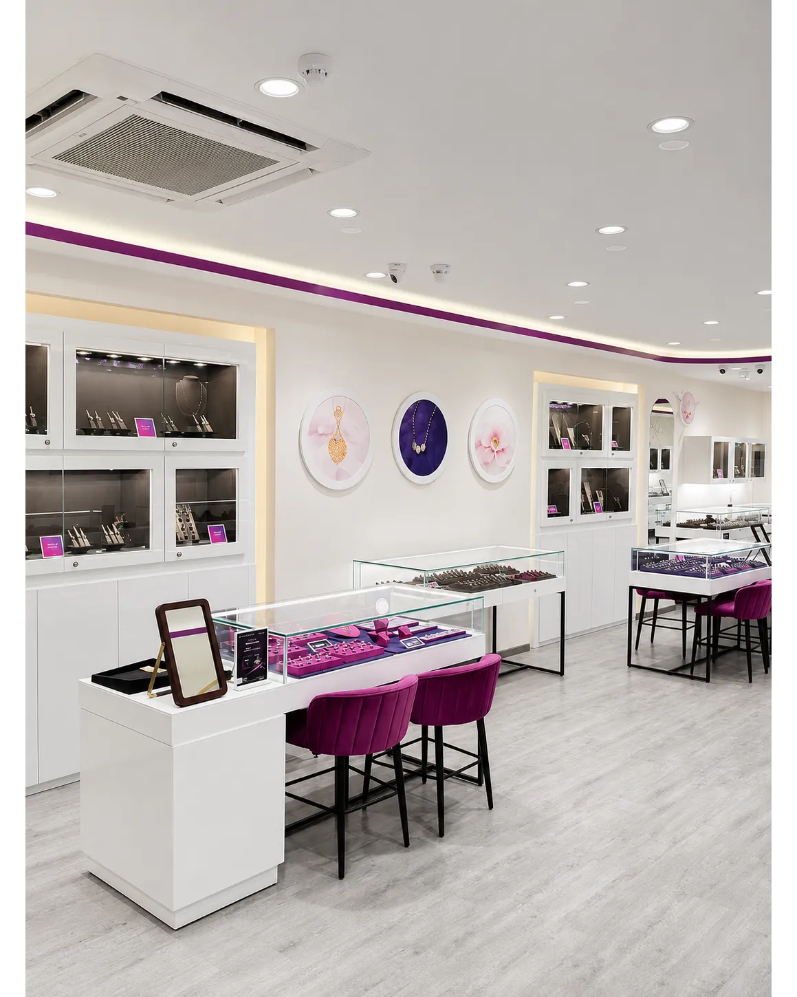Modern Jewellery Store Interior Design