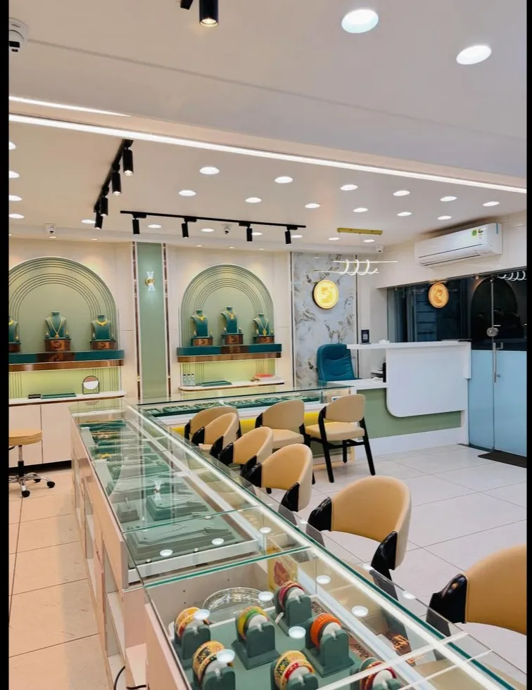Modern Jewellery Store Design