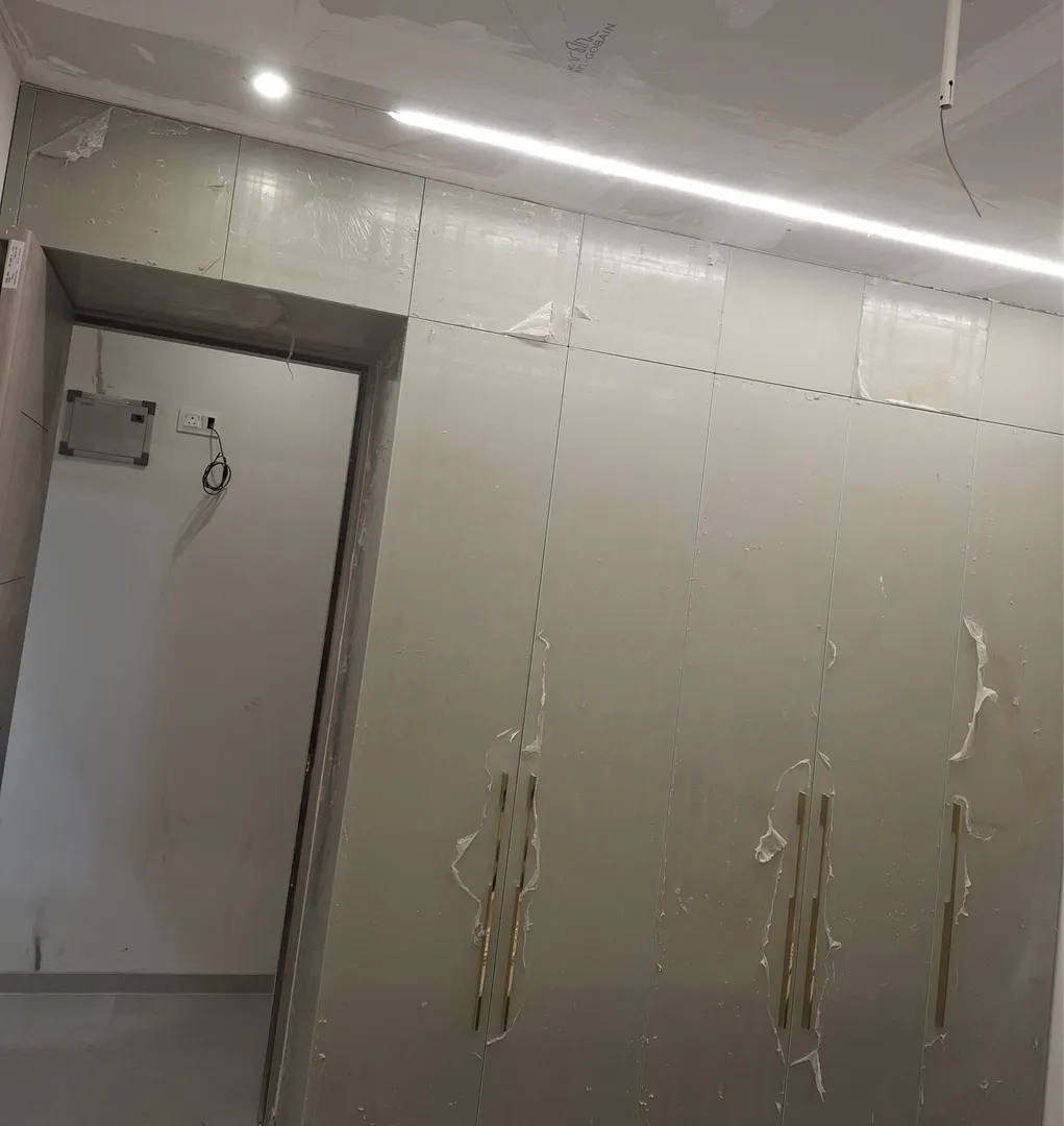 Wardrobe
Customized Modular Wardrobe in Pimpri-Chinchwad π
Looking for a stylish and space