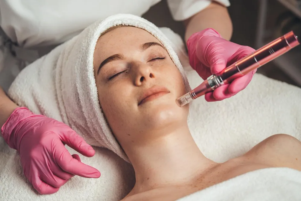 Signs You May Benefit from BB Glow Treatment for Dull and Uneven Skin