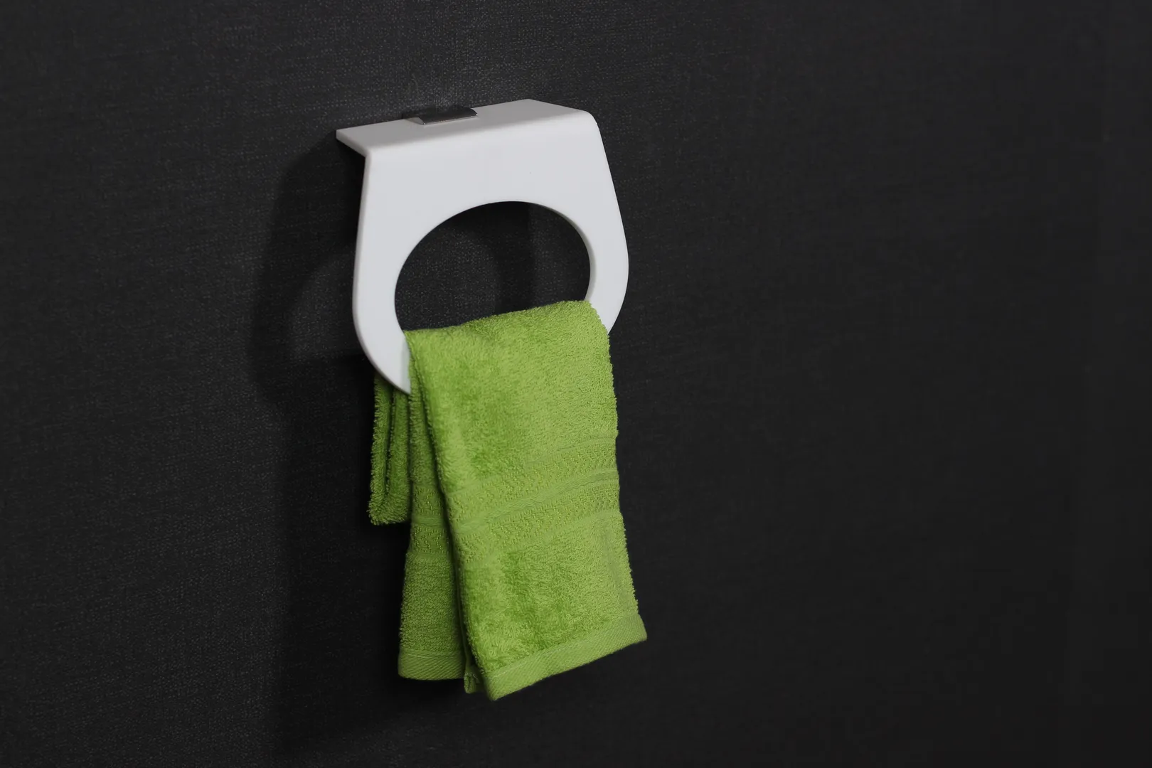 Acrylic capsule napkin ring 7 inch