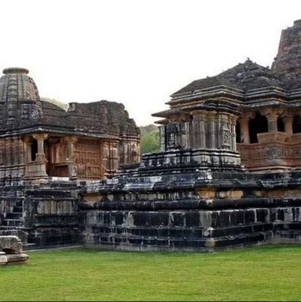 Places To Visit In Udaipur
Eklingji Temple
Eklingji Temple, Udaipur Overview
Eklingji Temple is o...