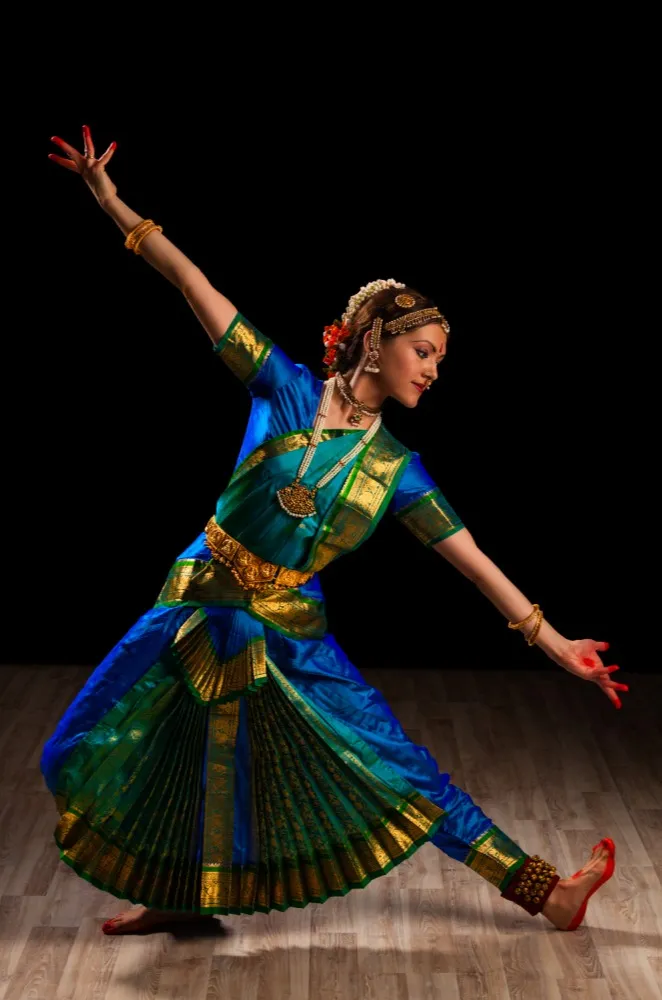 How to Choose Bharatanatyam Classes for Structured Classical Dance Training