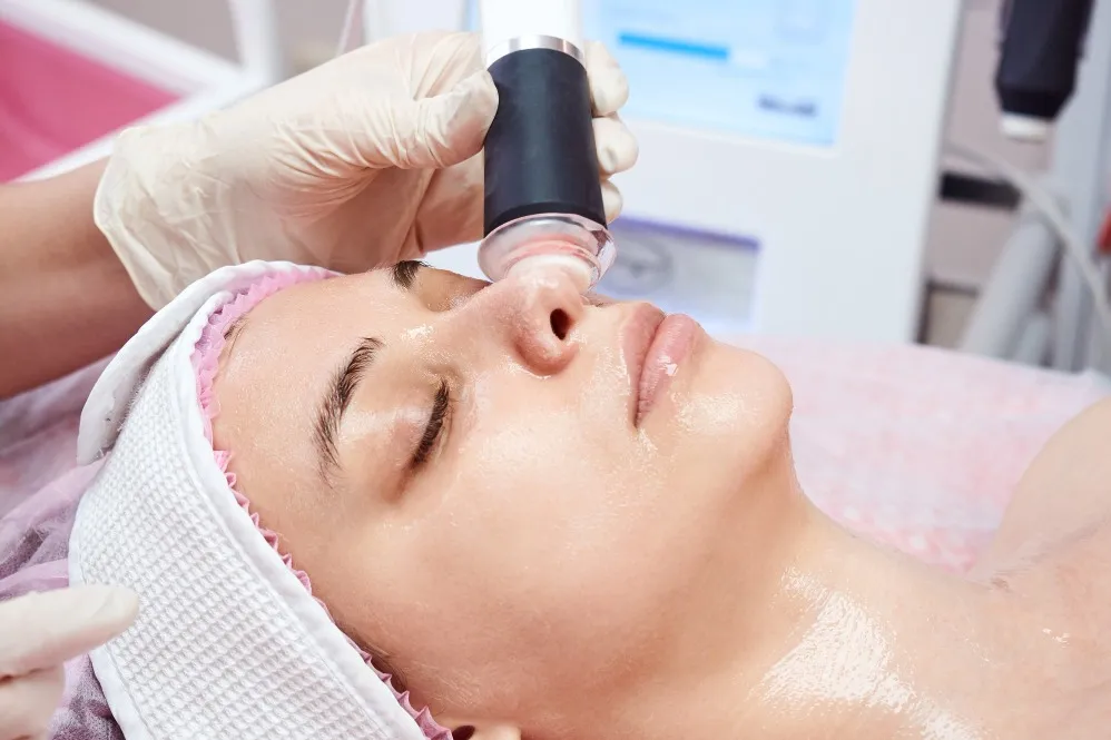 Medical Grade HydraFacial Treatment for Healthy and Glowing Skin