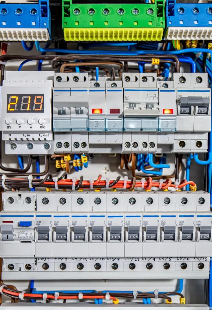 Industrial Power Supply Distributor Guide for Reliable Factory Operations