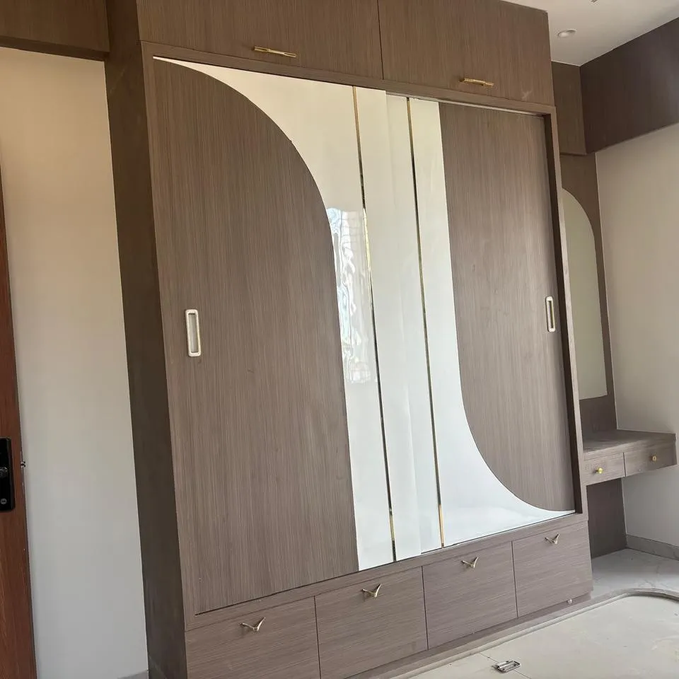 Wardrobe & Bedroom Furniture in Hinjewadi