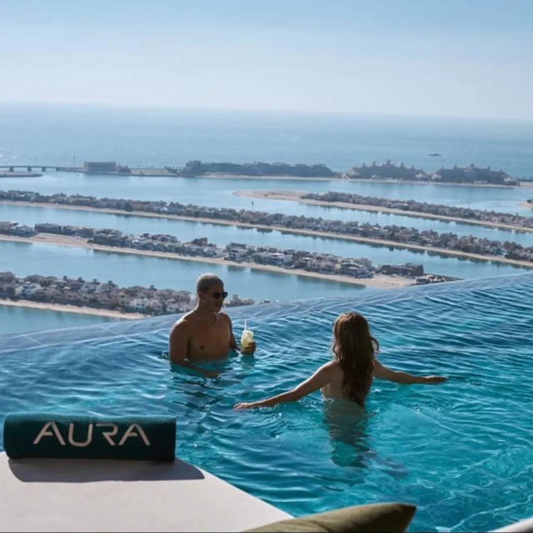 Dubai Aura Skypool